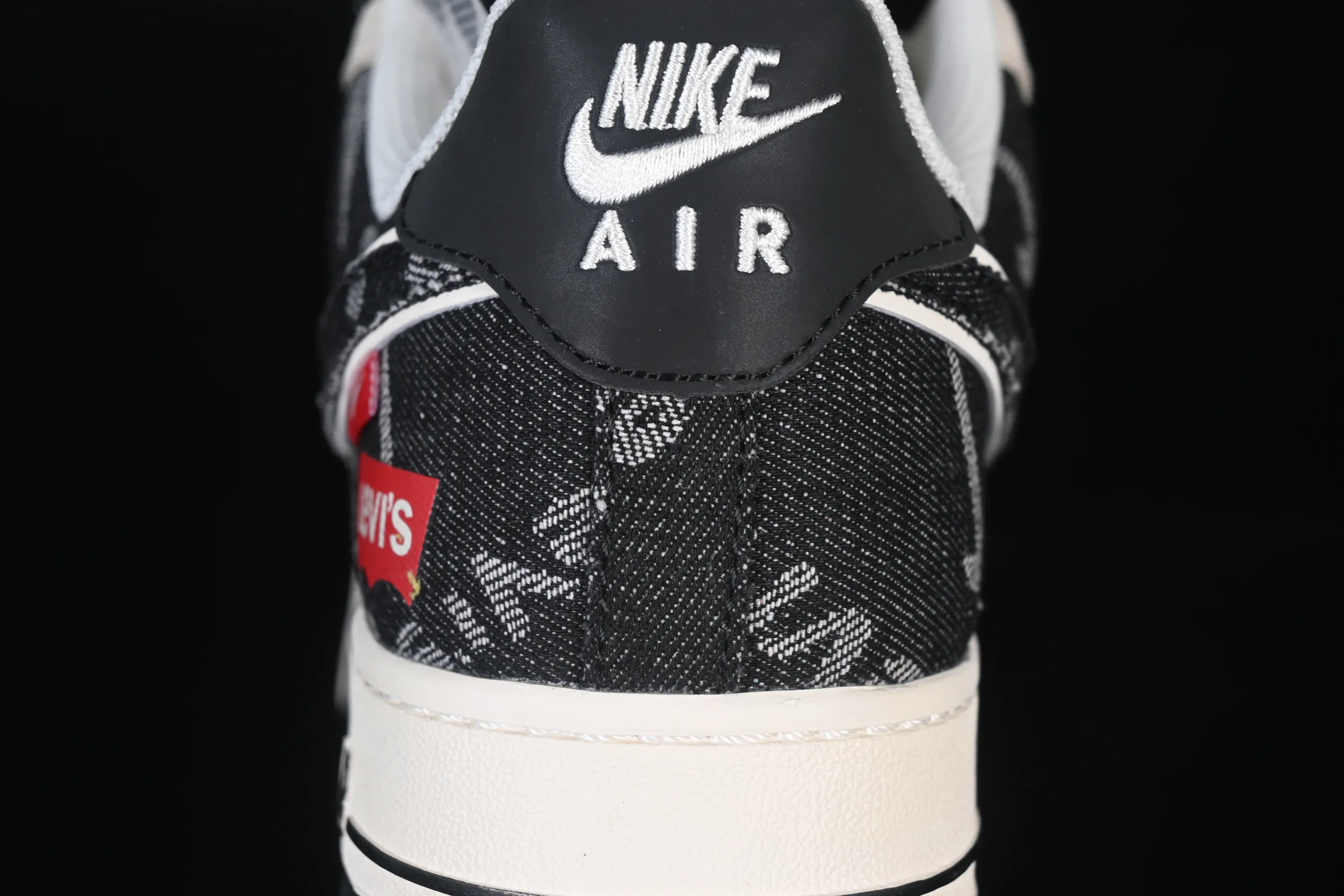 All categories Nk Air Force 1 Air Force series Nk Air Force 1 Low Air Force low-top Nike Air Force 1'07 Low Levi's joint beige black woven label Air Force 1 low-top casual sneakers MZ9588-800